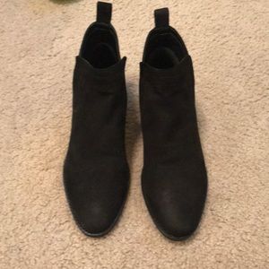 Dolce Vita Black booties